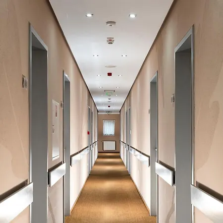 Hotel Fuerdohaz 3*
